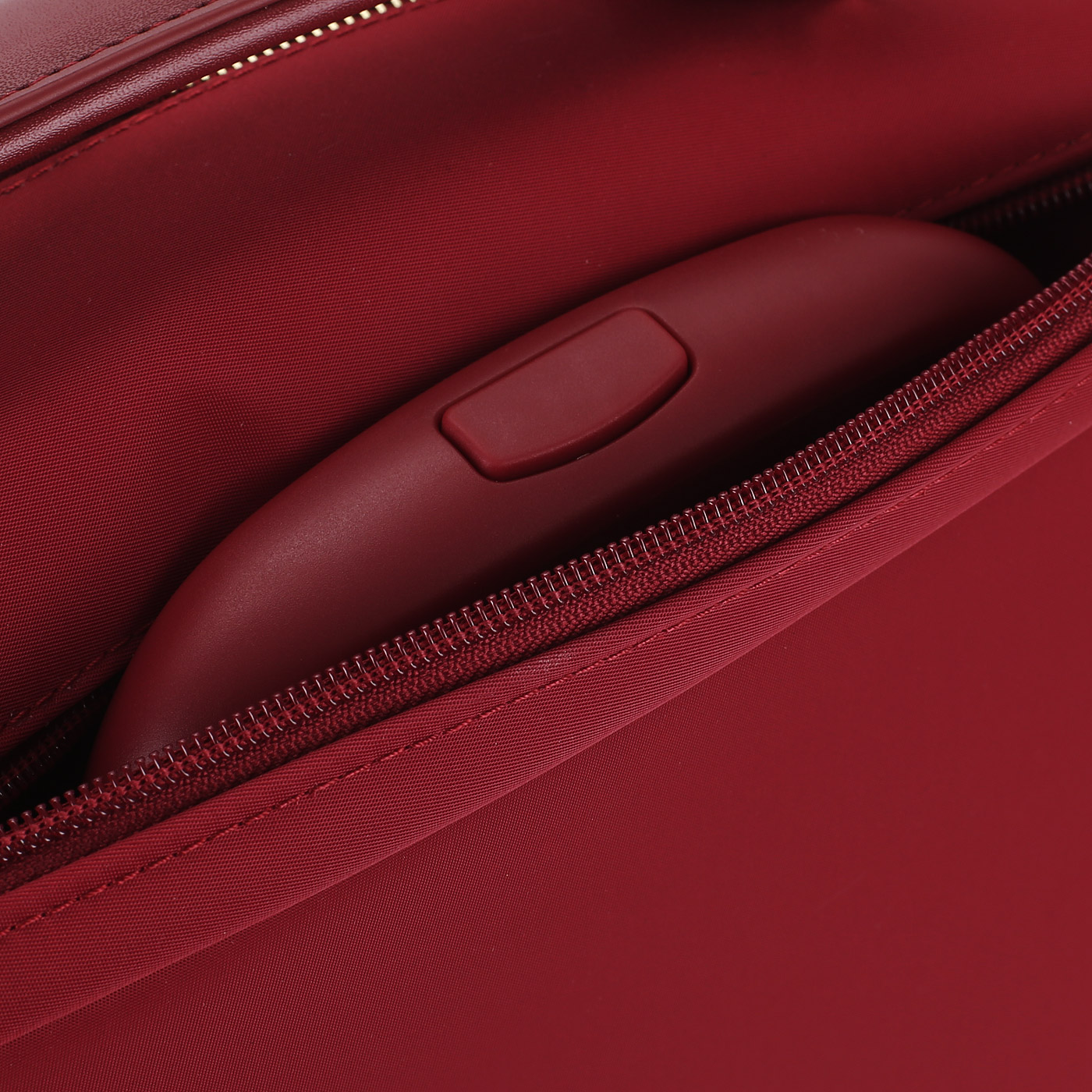 Бизнес-кейс на колесах Lipault Business Avenue