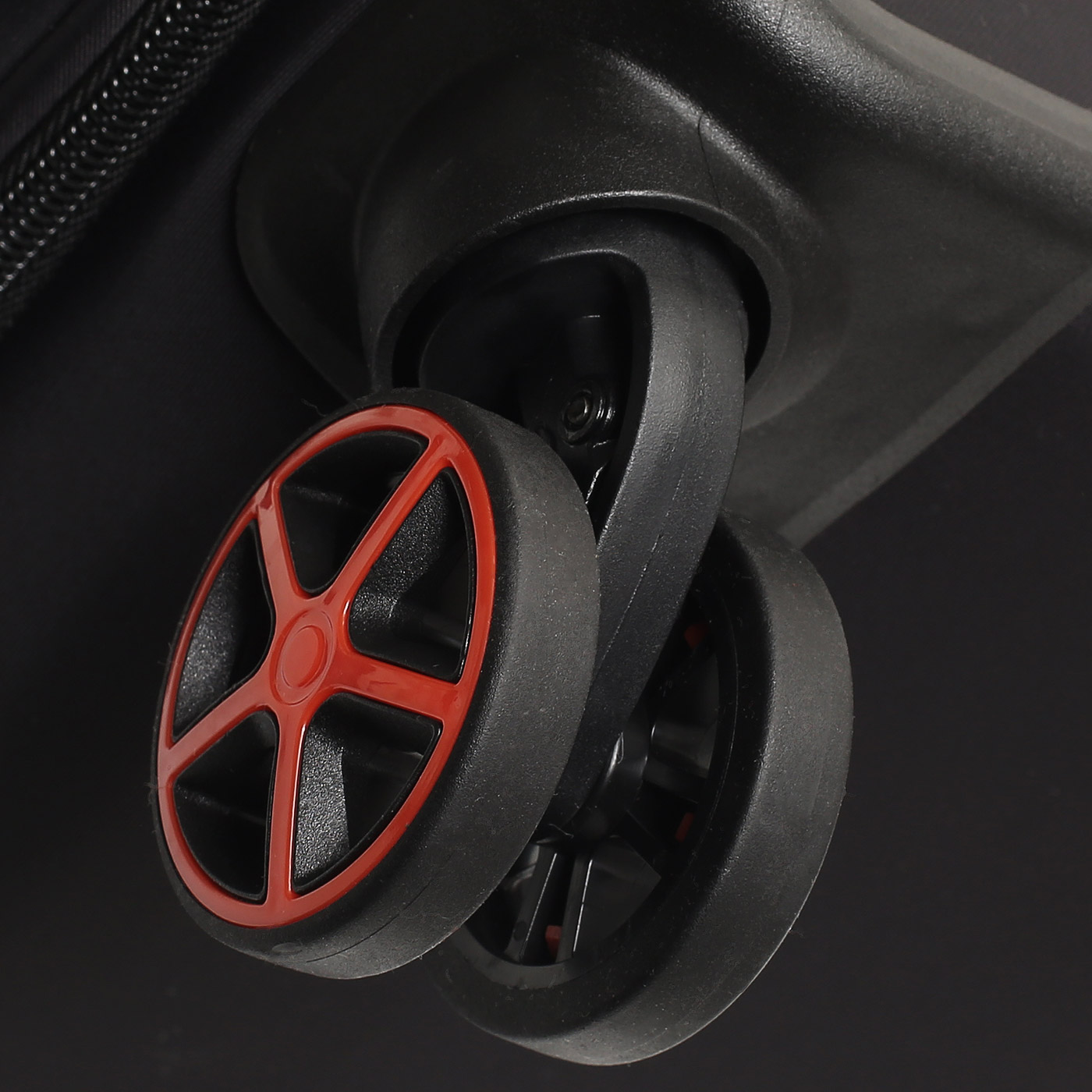 Чемодан большой L тканевый Eberhart Pure