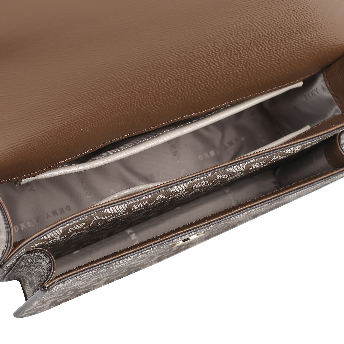 Сумочка с логотипом бренда DKNY Bryant