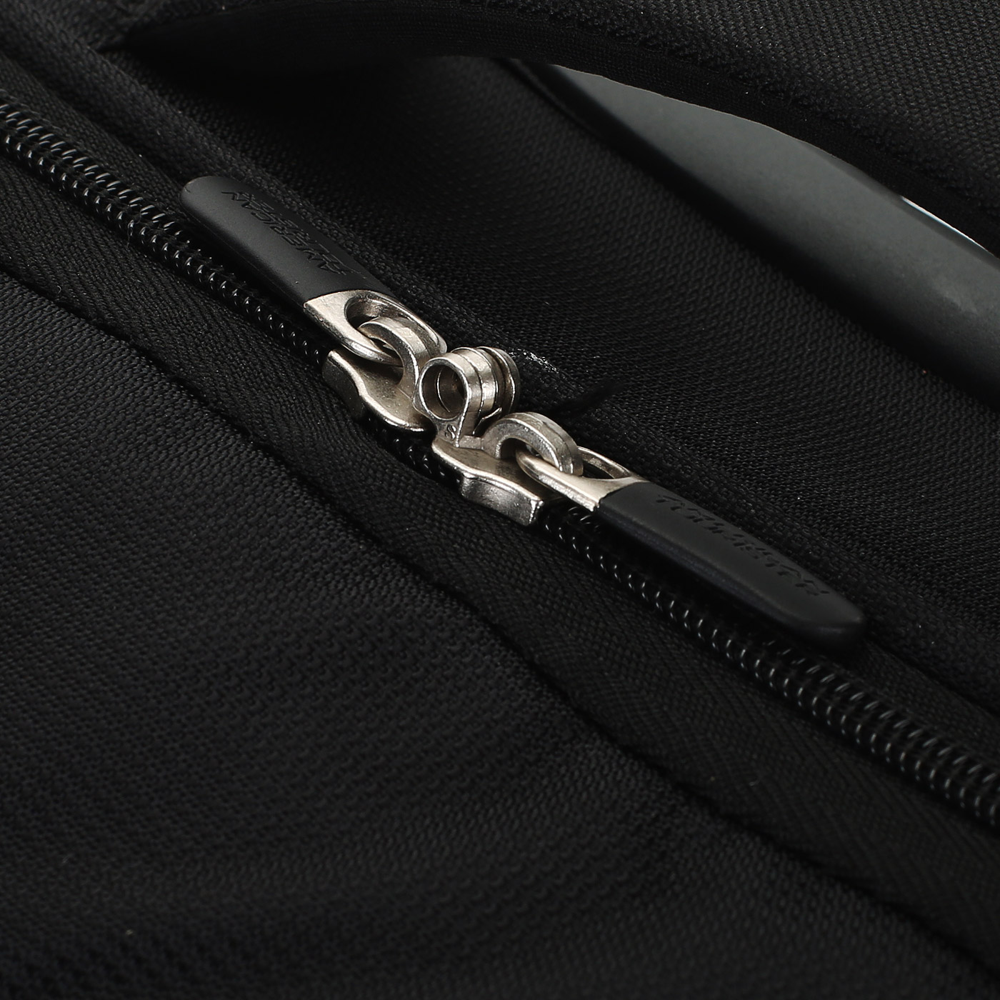 Дорожная сумка на колесах American Tourister Road Quest