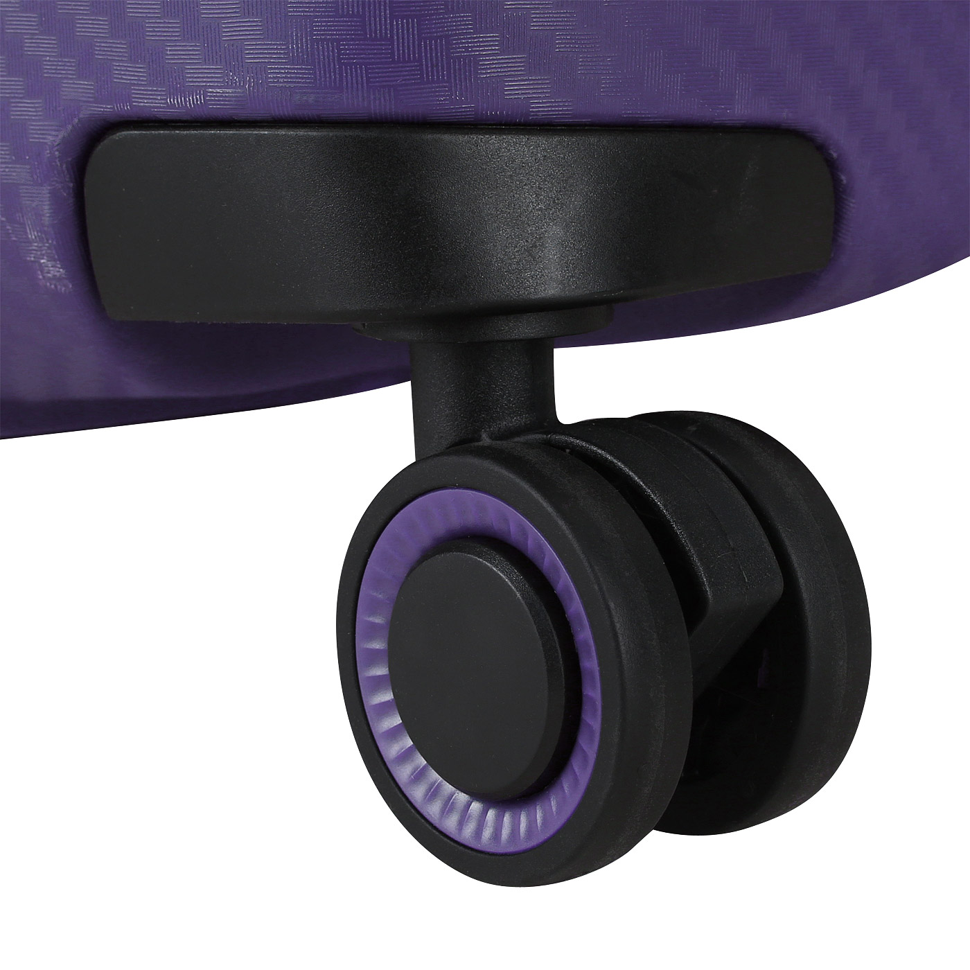 Чемодан средний M из полипропилена с кодовым замком Eberhart Aero