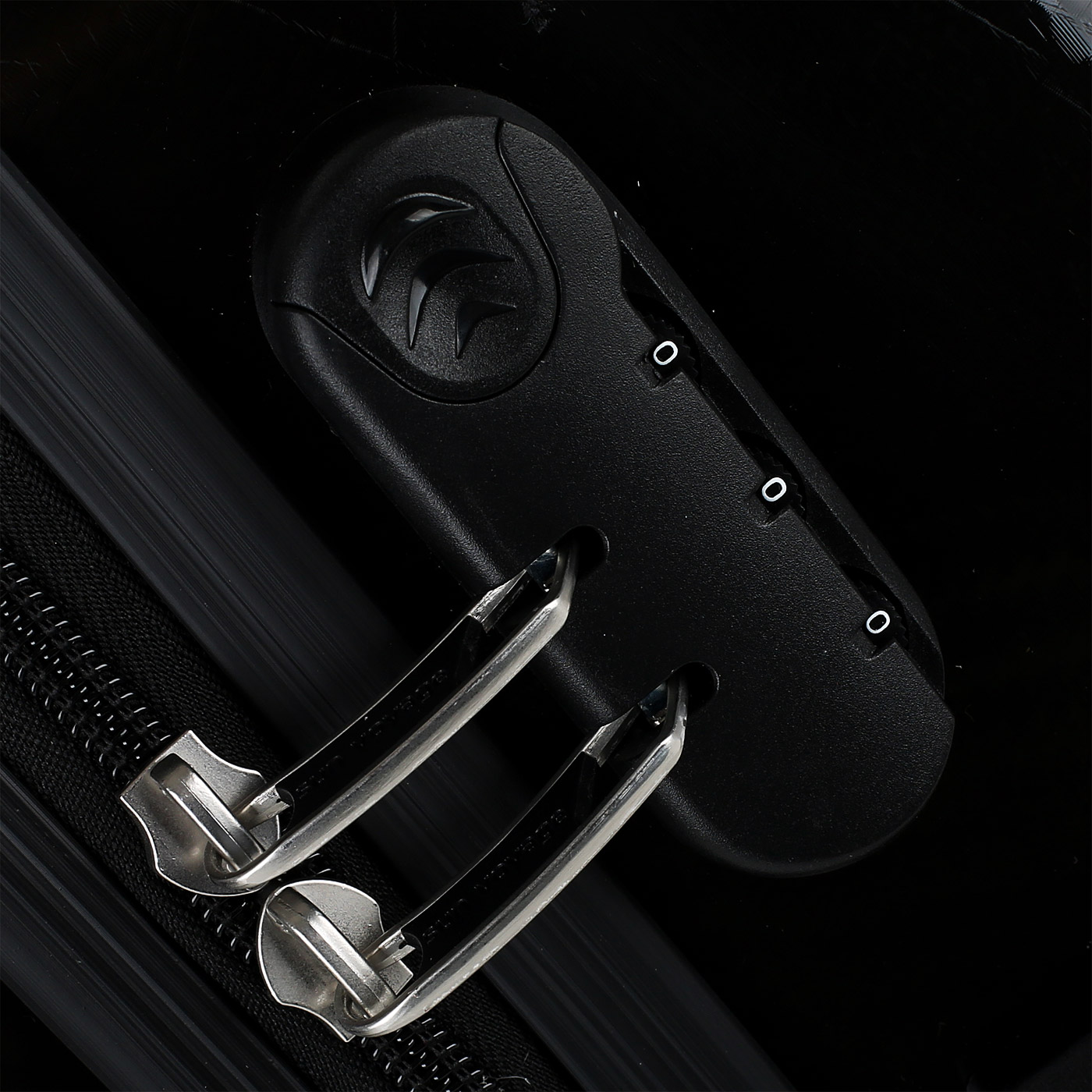 Чемодан средний M из ABS-пластика с кодовым замком Sun Voyage Elit