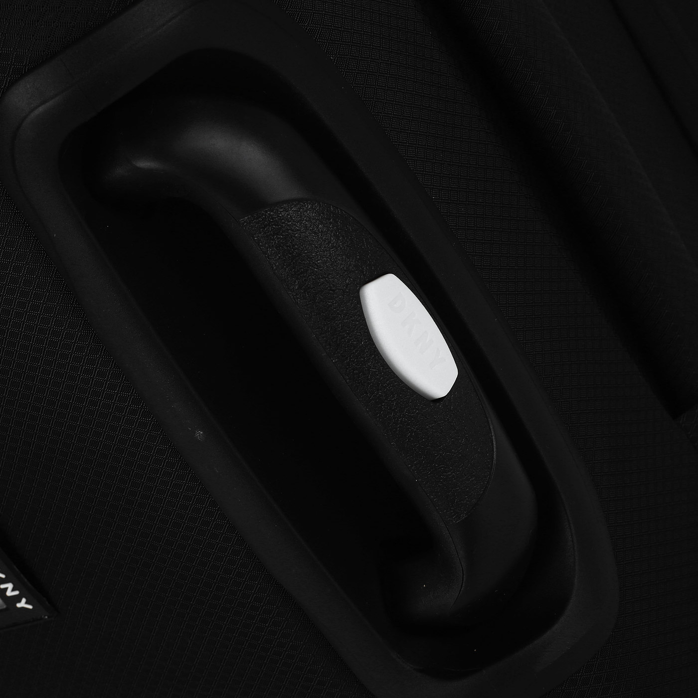 Чемодан большой L тканевый с кодовым замком DKNY DKNY-305 Globe Trotter