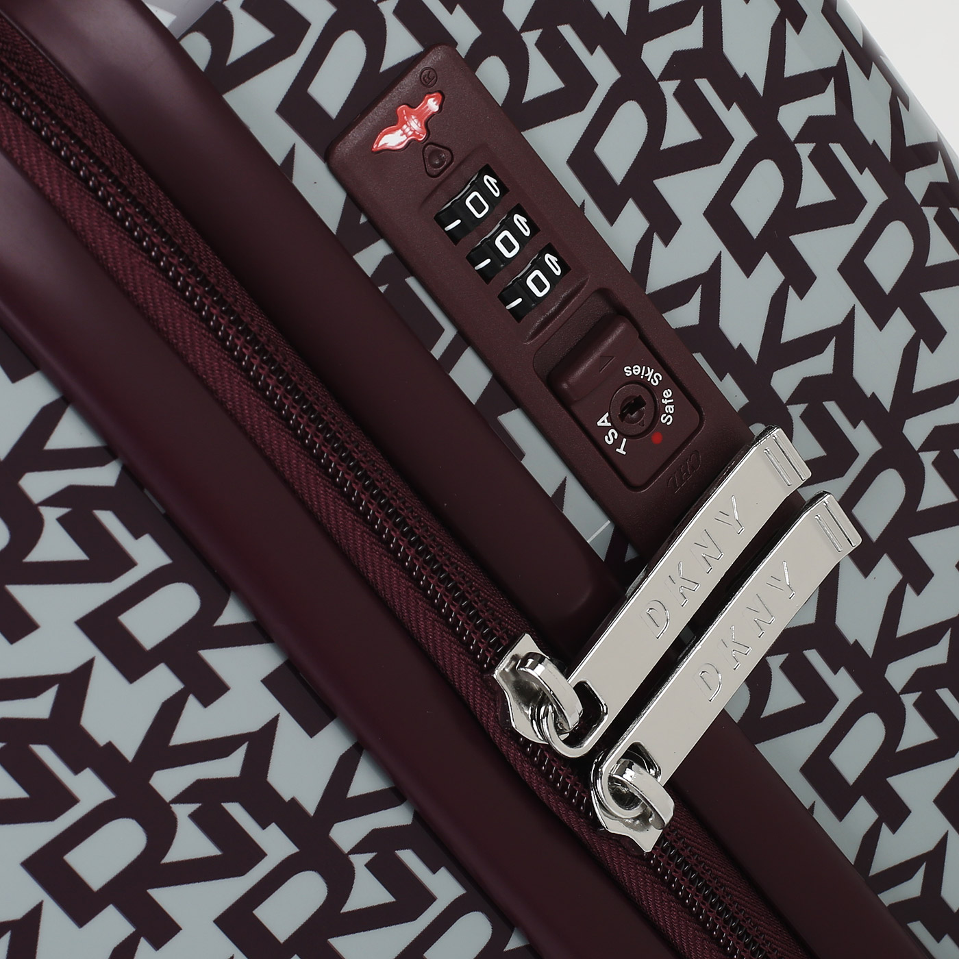 Чемодан маленький S из ABS-пластика с кодовым замком DKNY DKNY-069 Vintage Signature Hardside