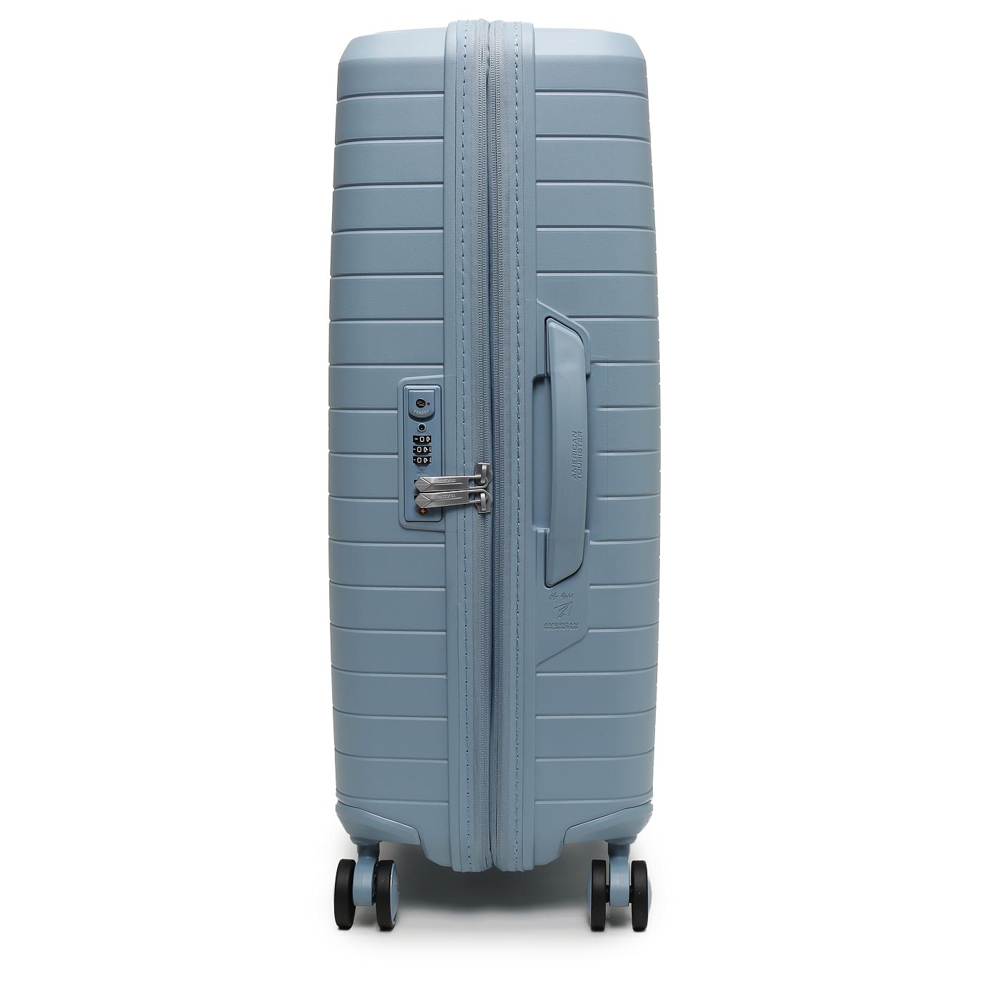 Чемодан средний M из полипропилена American Tourister Fastforward