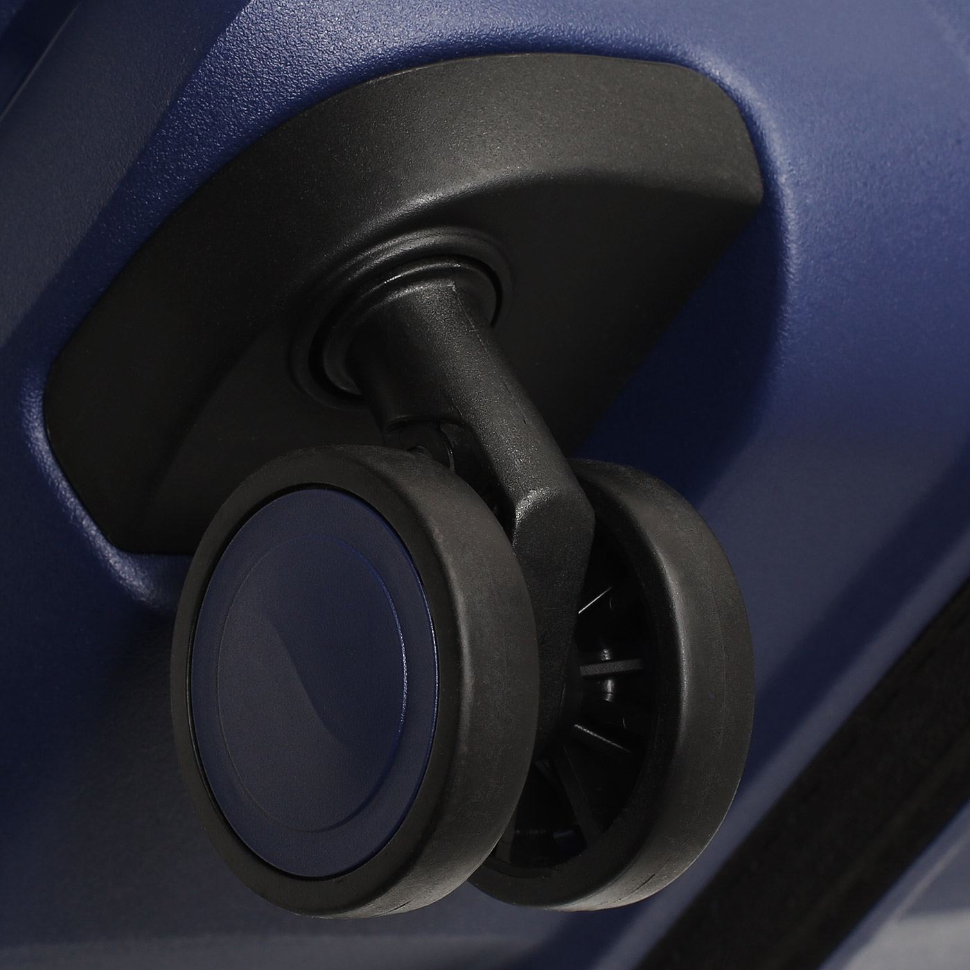 Чемодан на колесах Eberhart Dune