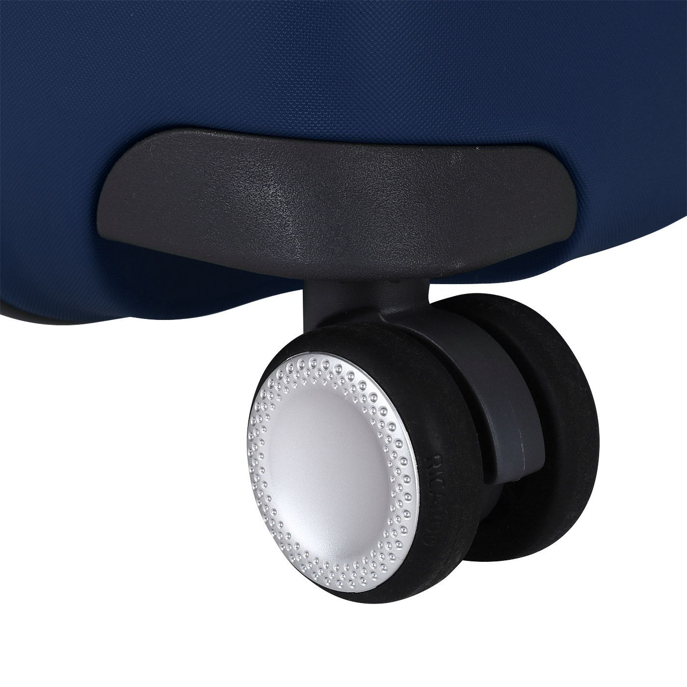 Чемодан средний M из полипропилена с кодовым замком Ricardo Mendocino