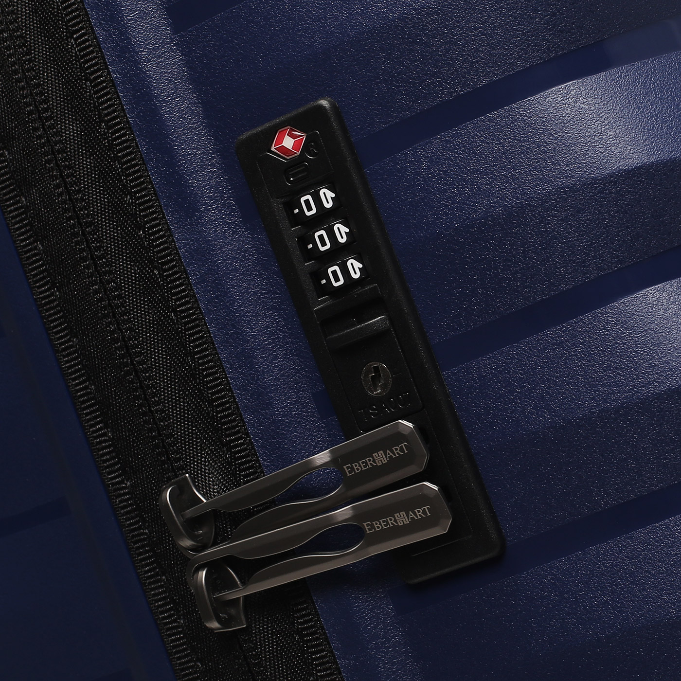 Чемодан на колесах Eberhart Dune