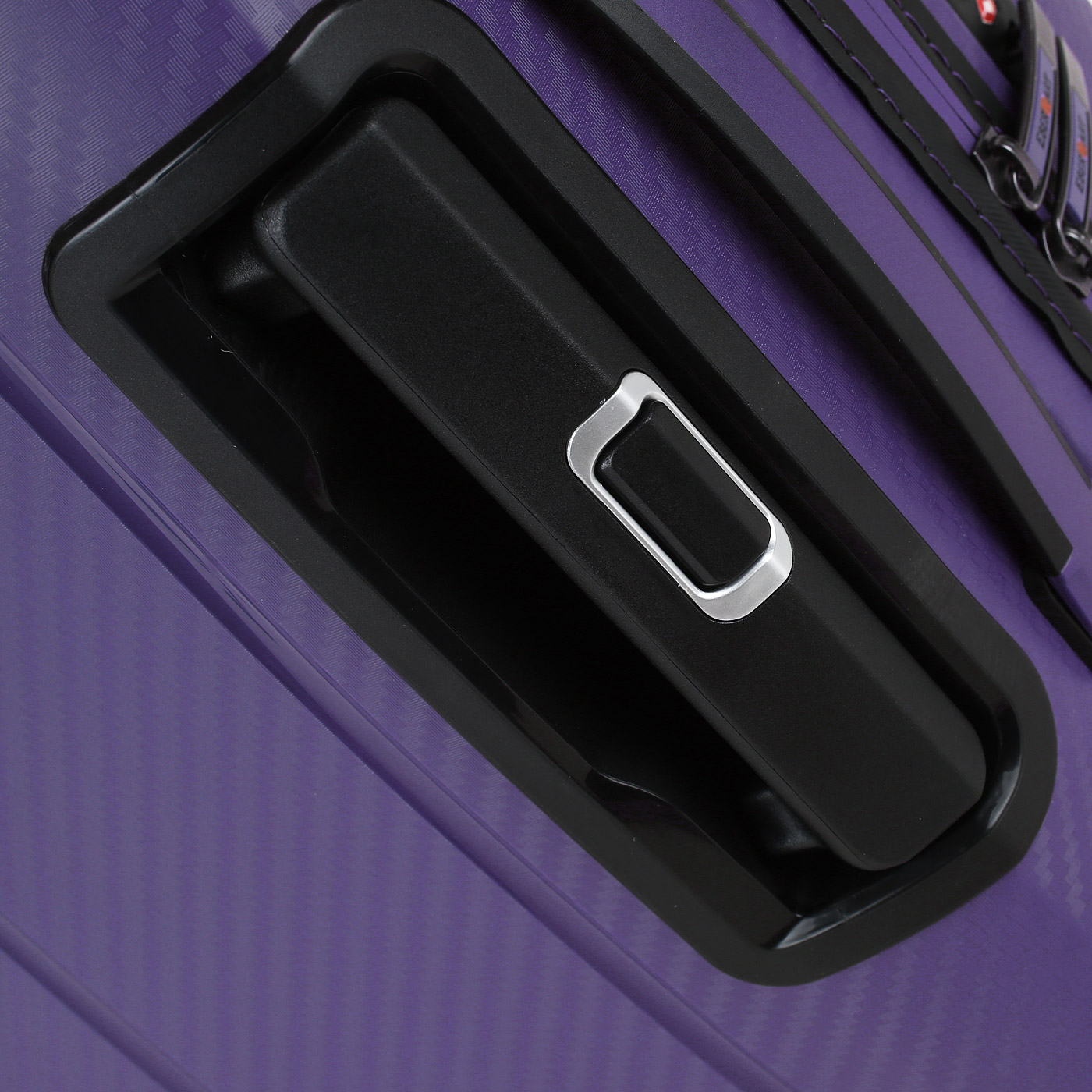 Чемодан средний M из полипропилена с кодовым замком Eberhart Aero