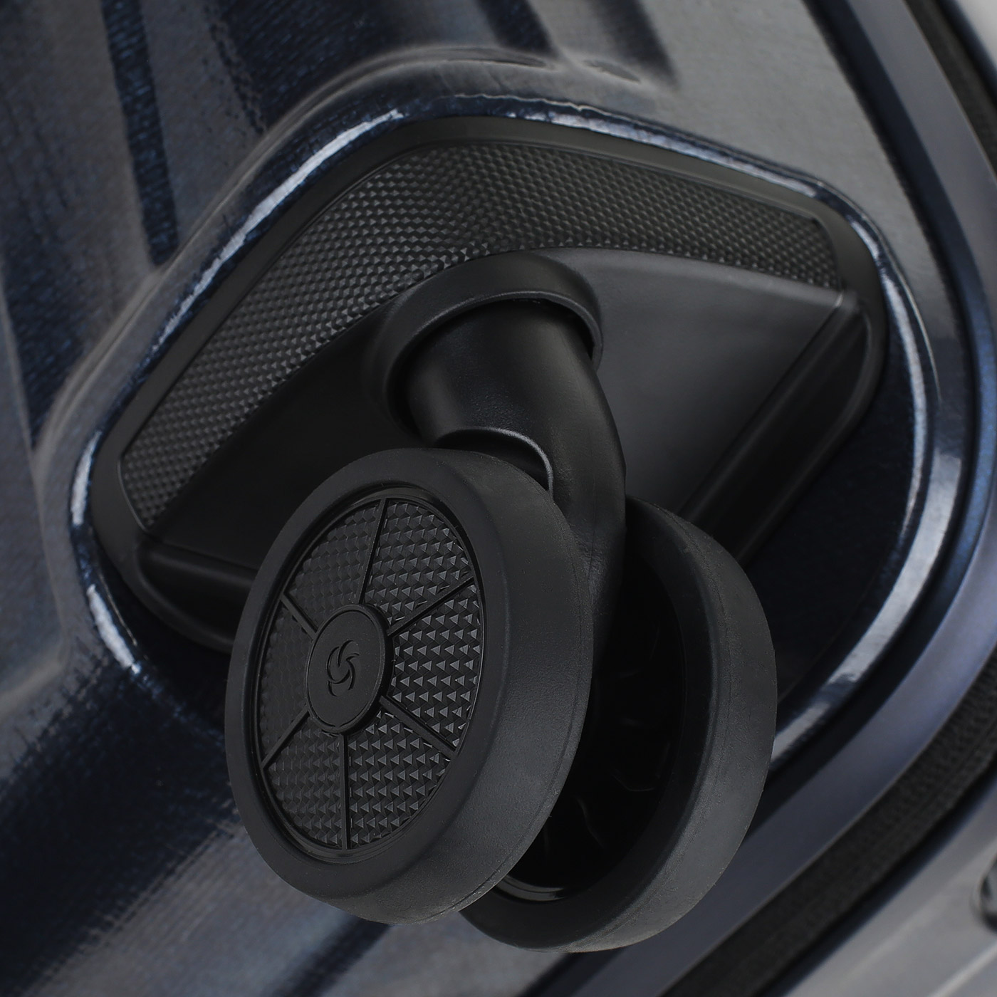 Чемодан на колесах Samsonite Major-Lite